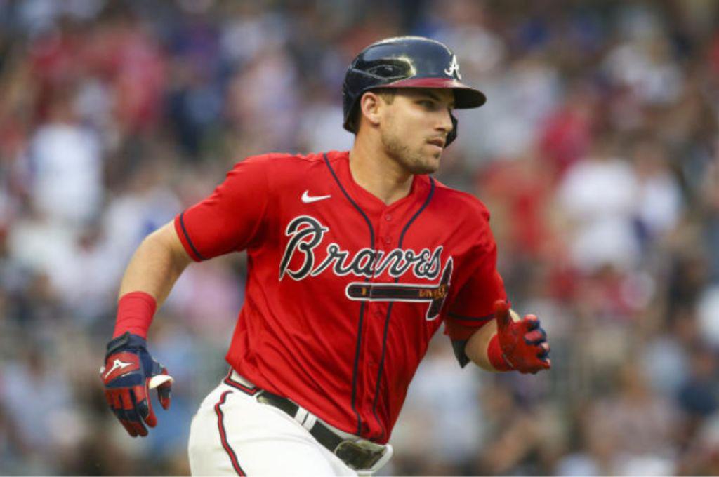 Austin Riley, jugador de Bravos de Atlanta, acuerda mega contrato de 212 millones por diez años