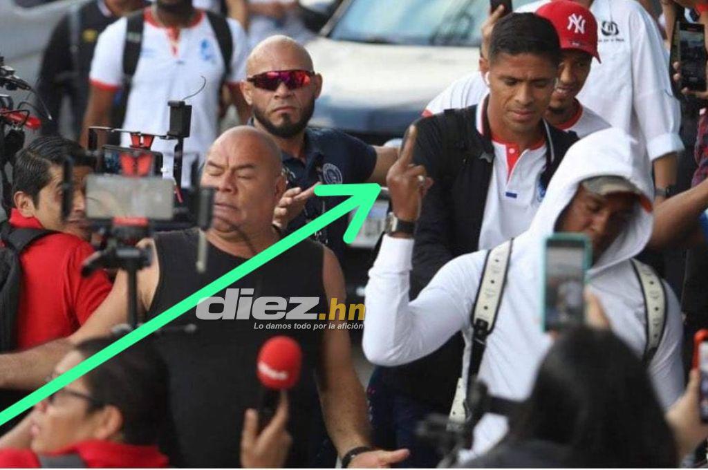 Los feos gestos de Menjívar y Beckeles a la afición de Motagua, el lamento de Auzmendi y el enojo de Troglio con el árbitro