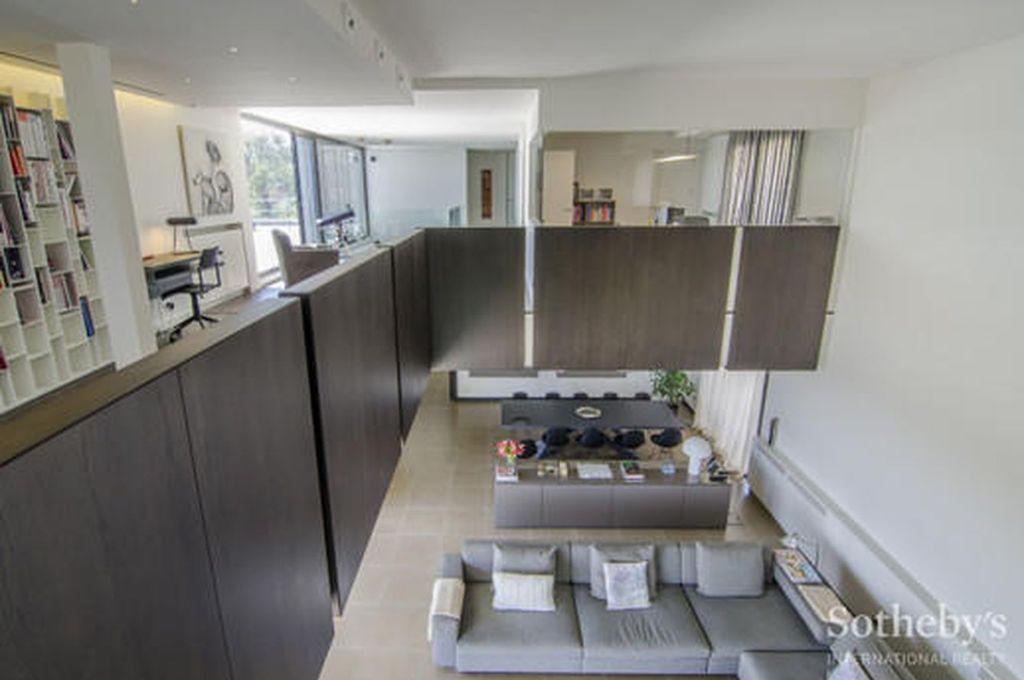 Ex figura del Barcelona es demandado por vandalizar una lujosa mansión: “Utilizaban las cortinas como columpio sexual”