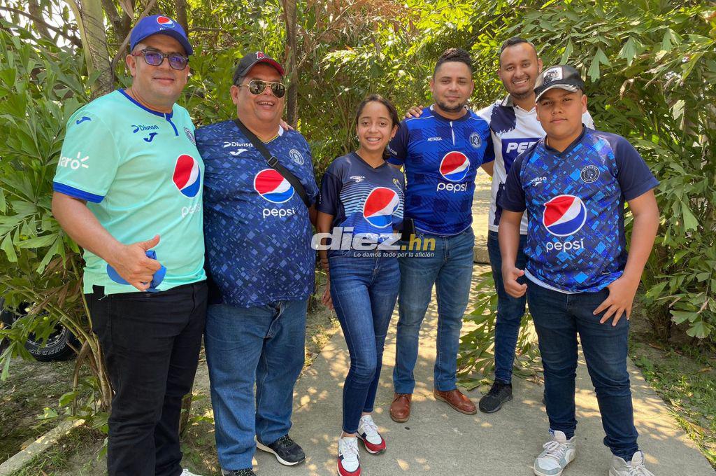Motagua-Tigres: Resguardados con helicóptero, la invasión azteca y las bellas chicas que engalanan el estadio Olímpico
