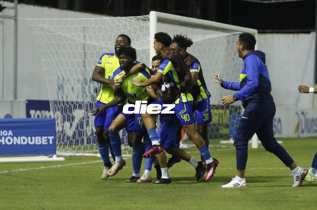 No se vio en tv: Tremendo sufrimiento en los penales, la broma de Primi con la Tota y la alegría del Olancho