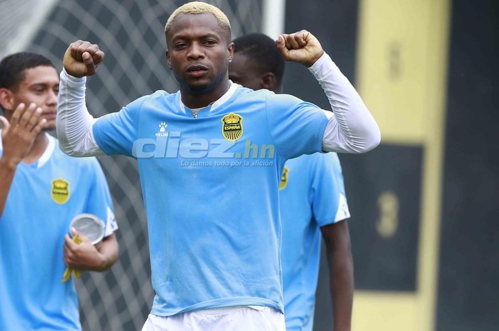 Real España suma otra baja: El lateral Kevin Álvarez regresó a Suecia para sumarse al Norrköping