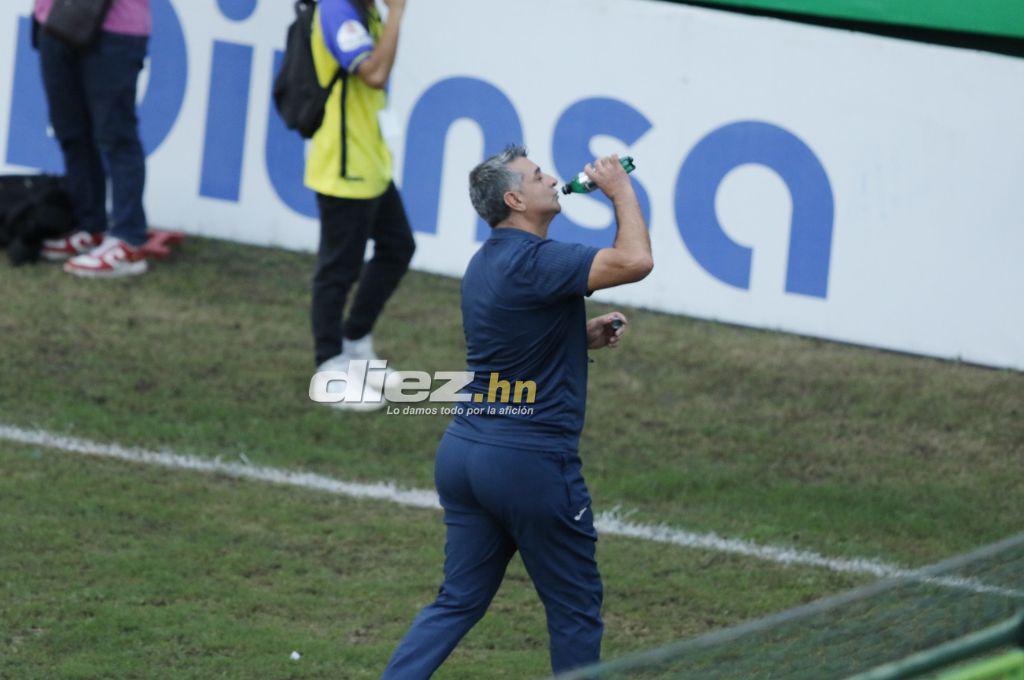 Lo que no se vio en TV: Tristeza y llanto en Marathón, a Diego Vázquez le tiraron de todo y así reaccionó el DT de Motagua