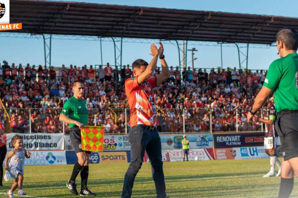Roger Rojas y su nueva vida luego de su retiro del fútbol: El proceso doloroso que pasó...¿qué le han dicho los médicos?