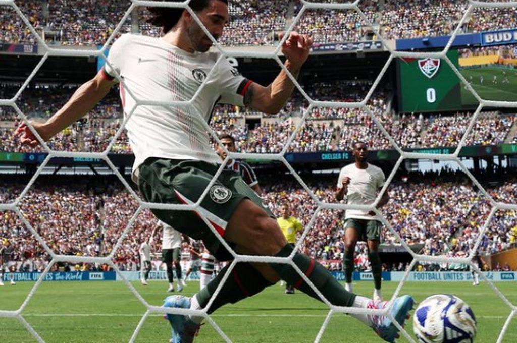 El polémico penal que el VAR no le pitó a Fluminense, el héroe inesperado del Chelsea y Cucurella hizo un milagro en la línea