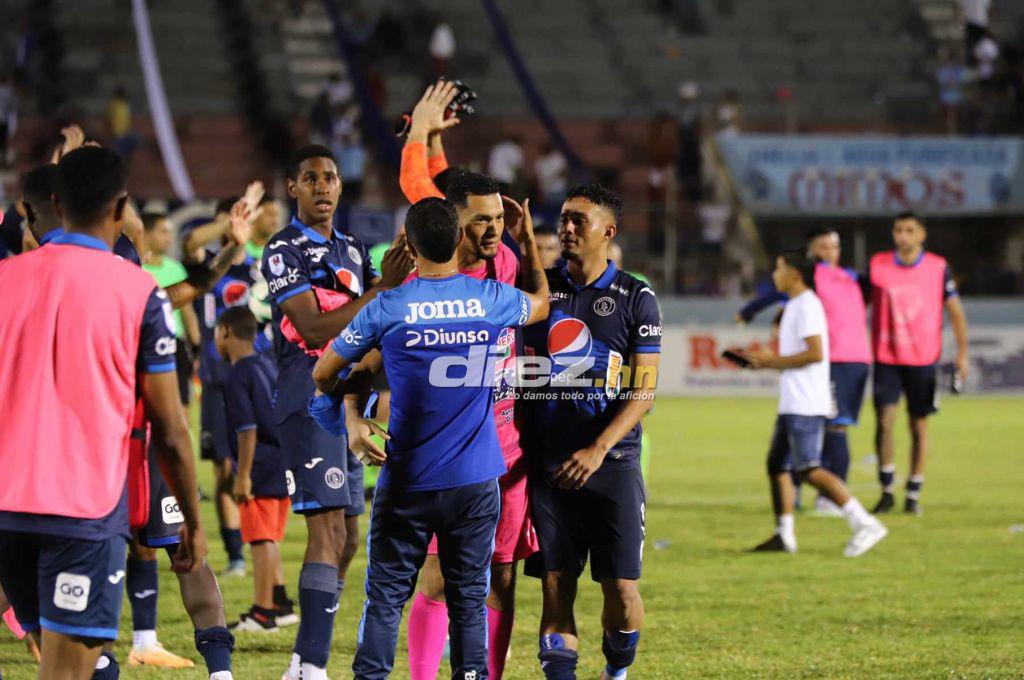 No se vio en TV: La tristeza de “La Tota” Medina, el gesto en Motagua con Marlon Licona y polémica pancarta en el Olímpico