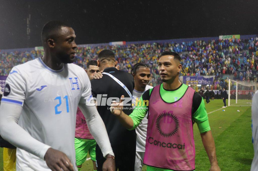 Bronca entre jugadores, el festejo de Honduras tras vencer a México y el feo gesto de Javier Aguirre, quien sufrió un corte en la cabeza