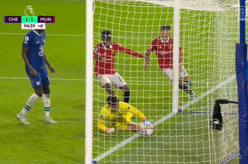 El apoyo de Cristiano Ronaldo, la lesión de Varane y gol ‘in extremis’ de Casemiro para dar el empate del Manchester United ante Chelsea