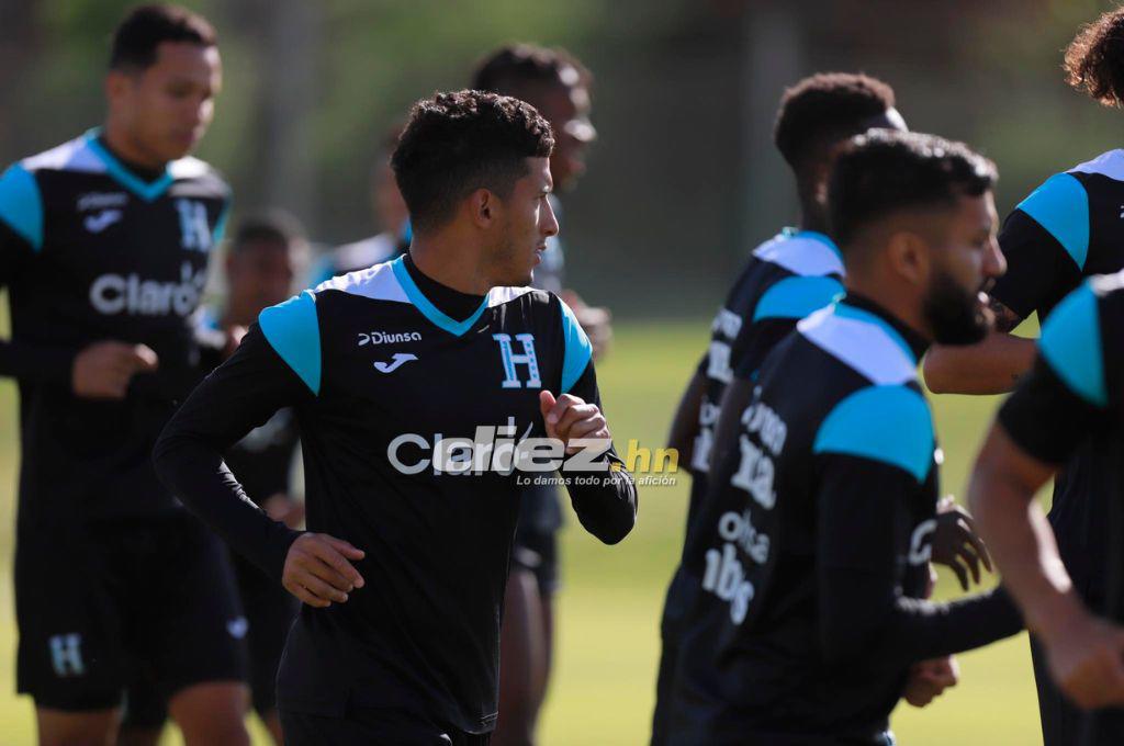 Foto especial por el Día del Padre y dos jugadores trabajaron aparte: Así fue el nuevo entrenamiento de Honduras
