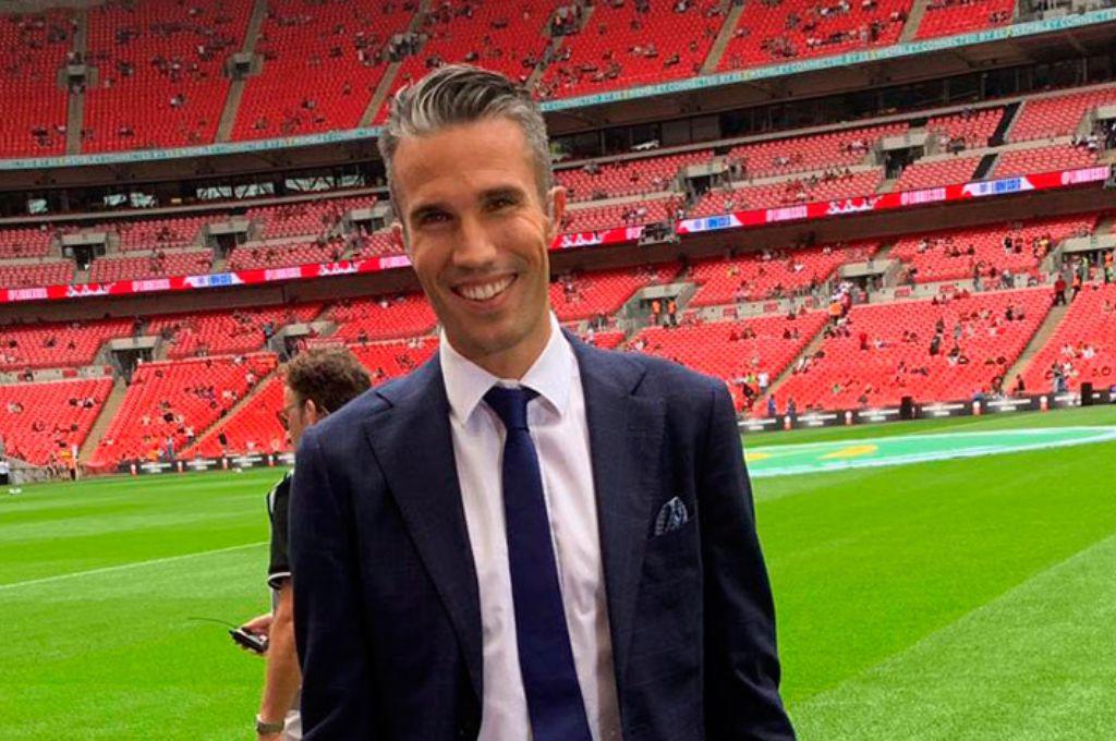 ¿Qué se sabe de Van Persie? Así es la nueva vida del jugador que traicionó al Arsenal y que hizo uno de los mejores goles en un mundial