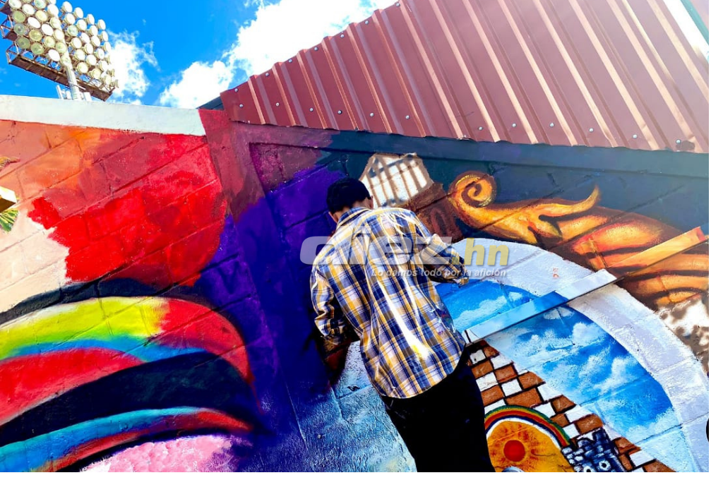 Chelato Uclés vive: Así luce el estadio Nacional previo a la toma de posesión presidencial de Xiomara Castro; la cancha quedará más destrozada