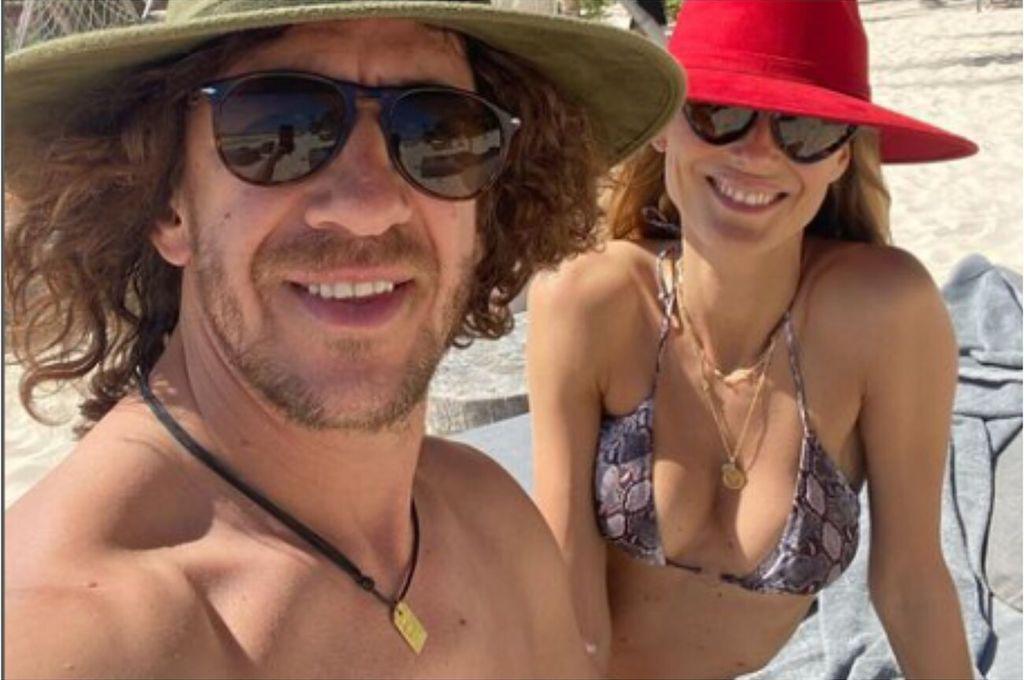 ¡Intacto y como una roca! El impresionante físico de Carles Puyol a sus 45 años: su hermosa esposa y ¿Qué deporte práctica?