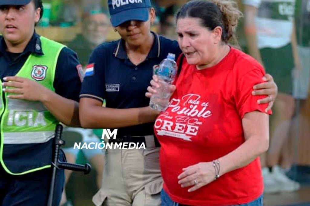 Le dispararon en toda la espalda: así fue el terrible incidente entre la barra y policías en el clásico Olimpia vs Cerro Porteño