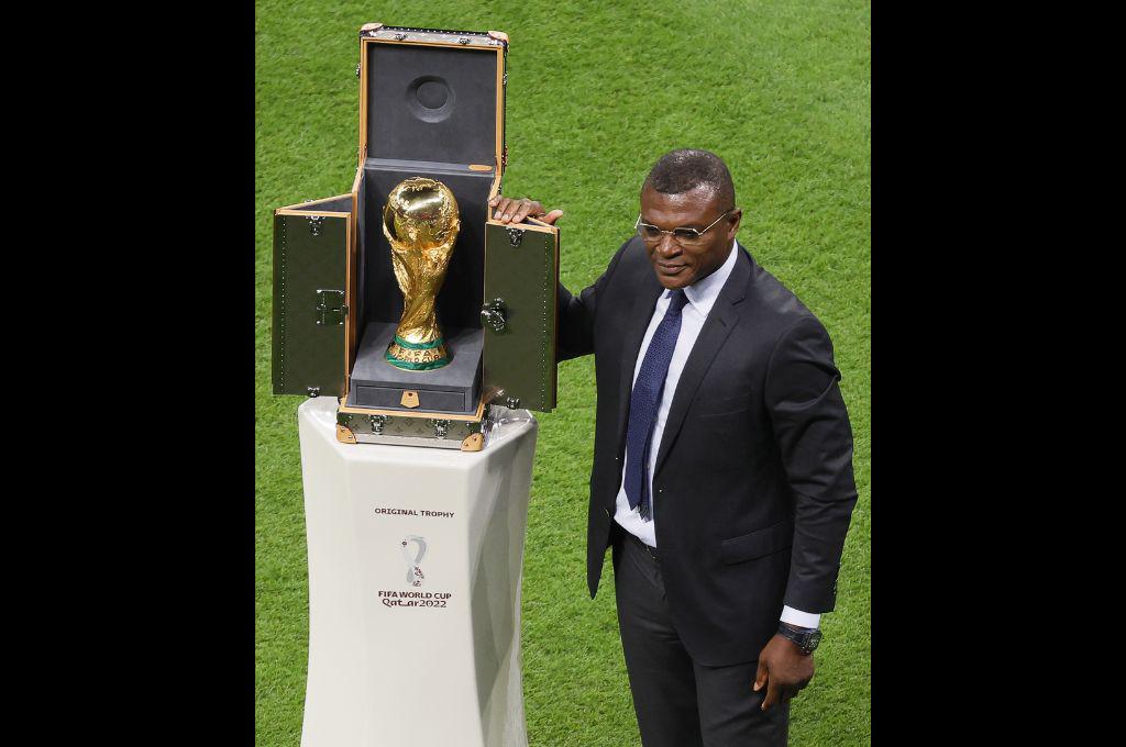 ¡Estrellas del fútbol! Kempes, Casillas y otros campeones del mundo asistieron al Fan Festival y al partido Qatar-Ecuador