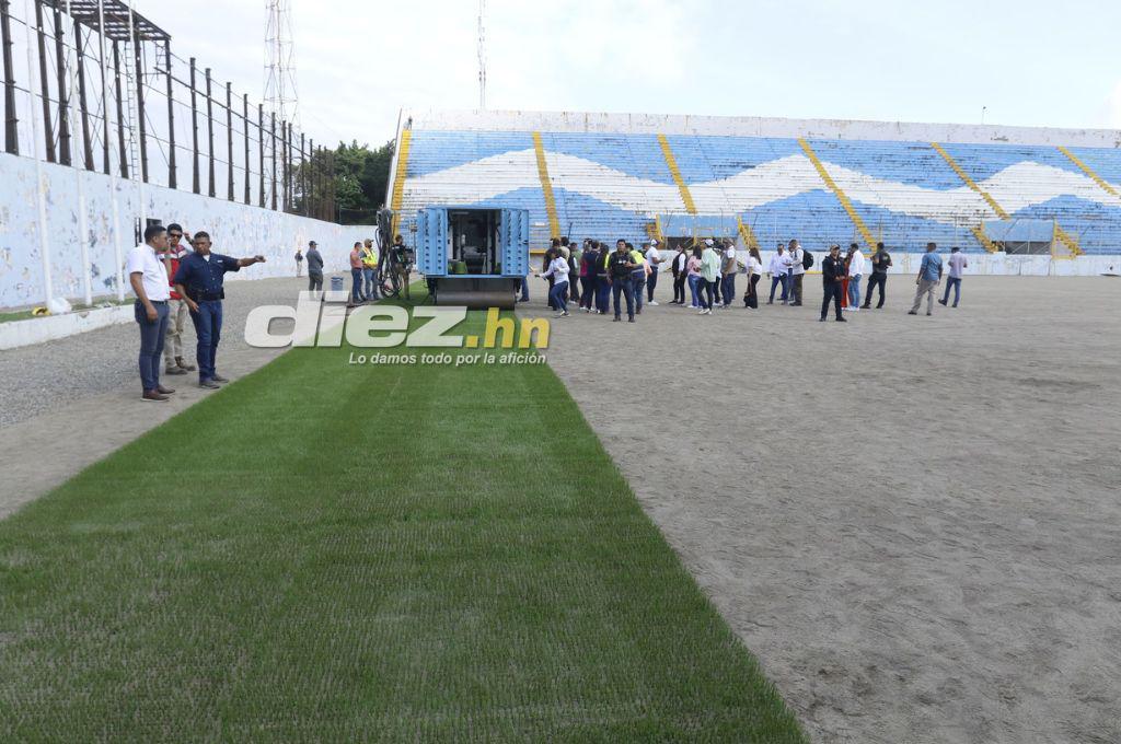 Así inició la instalación de la nueva grama híbrida del estadio Morazán en presencia de la presidenta Xiomara Castro