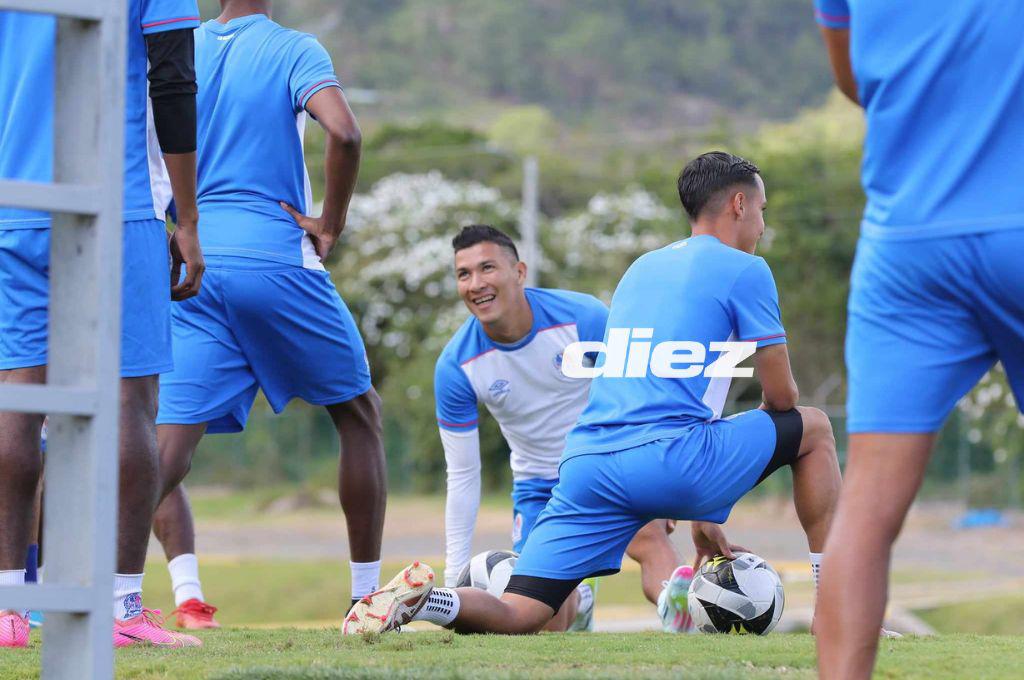 Olimpia no pierde tiempo y afina cada detalle: cómo está Arboleda y qué pasó con Chirinos, nominado al Puskas
