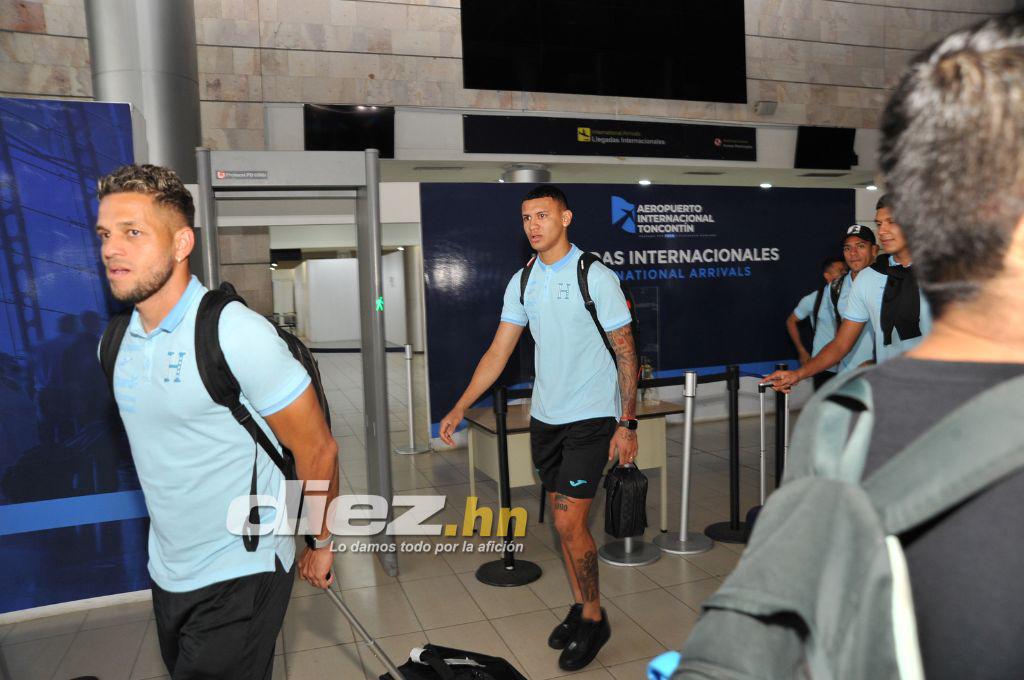 La tremenda sorpresa que se llevó Palma, la cara seria de Rueda y ¿por qué los seleccionados llegaron con calcetas altas?