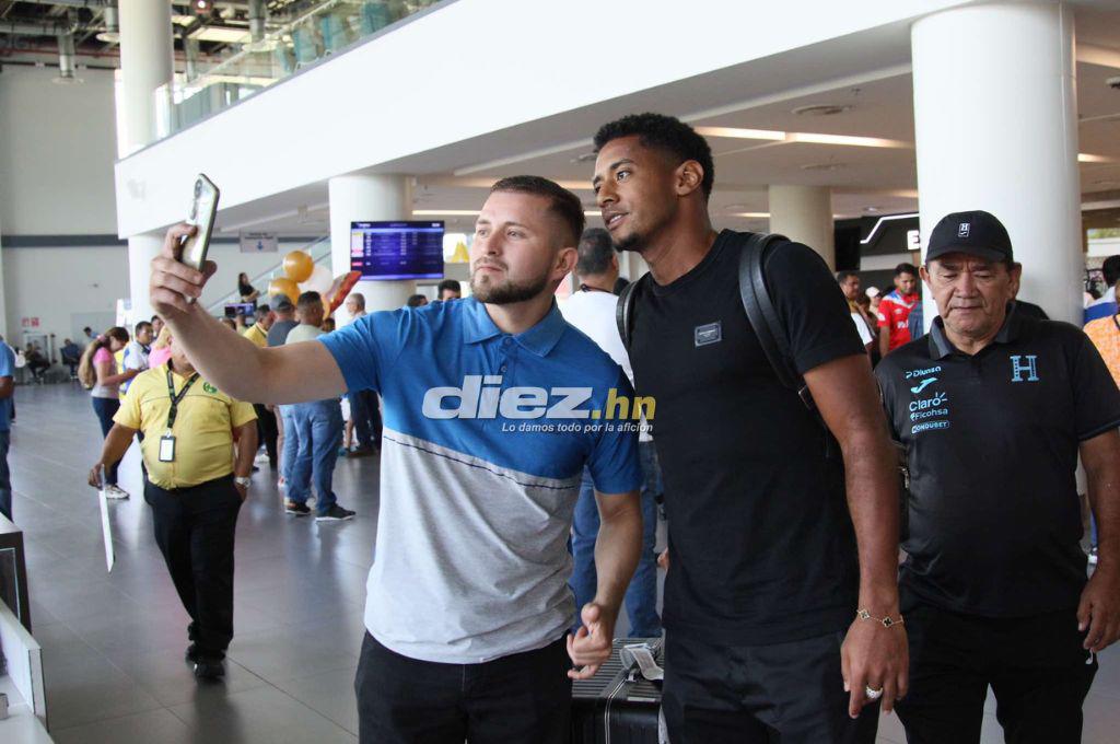 Ya están en Honduras: Locura de las chicas por Luis Palma en el aeropuerto y el tierno beso de Kervin Arriaga a su esposa