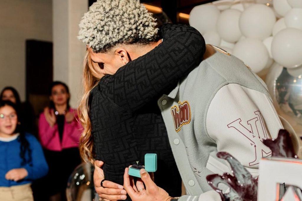 Araujo renovó con el Barcelona, pero esa ‘no’ fue la mejor noticia: la sorpresa del charrúa de la que todo mundo habla en redes