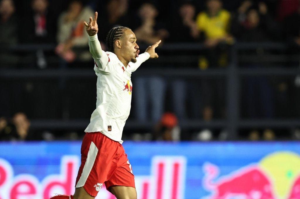 Xabi Alonso lo corrió del Real Madrid sin debutar, Barcelona cierra fichaje hasta el 2030 y Chelsea saca la chequera