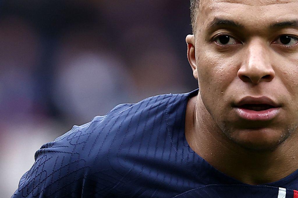 Mbappé es despedido del PSG, Luis Enrique se destapa porque lo deja en la banca y el presidente parisino asume su marcha