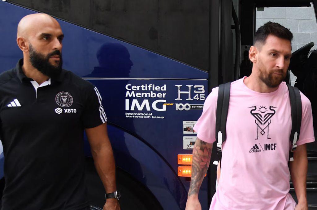 El tremendo salario de Yassine Cheuko, guardaespaldas que cuidó de Messi en Honduras: la foto que se volvió viral en San Pedro Sula