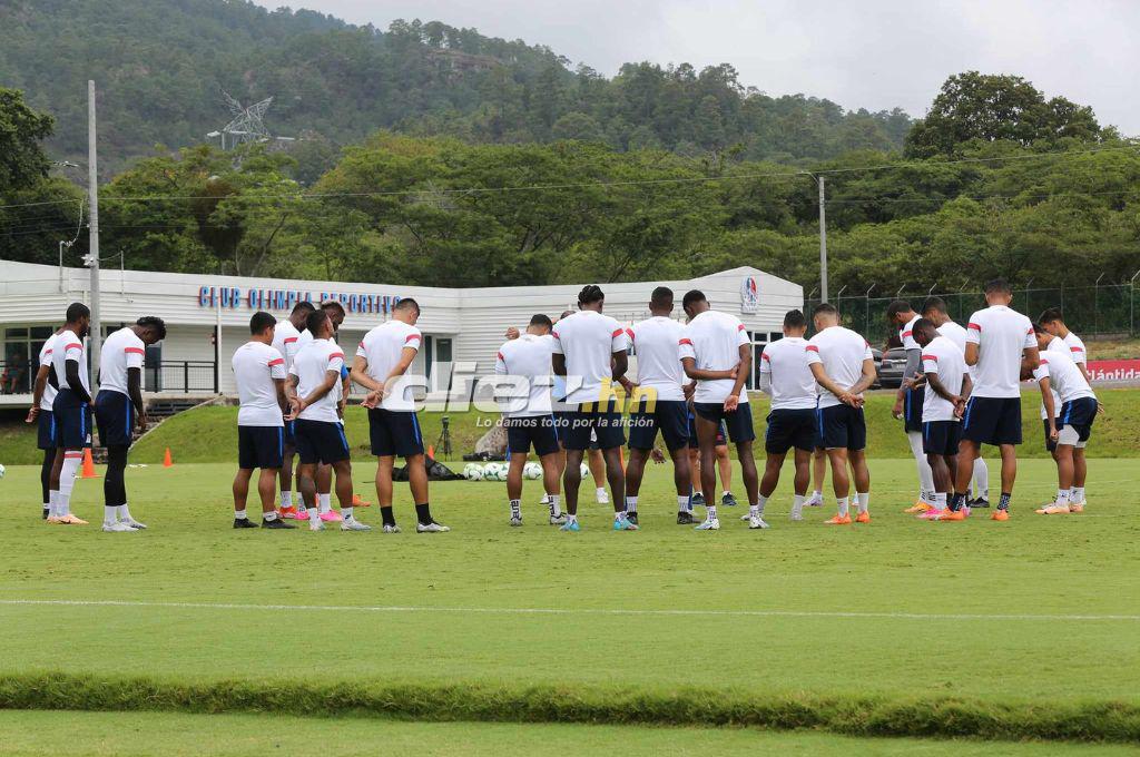 Así fue el último entrenamiento del Olimpia previo al clásico ante Motagua: ¿Cómo está Pedro Troglio tras el castigo?