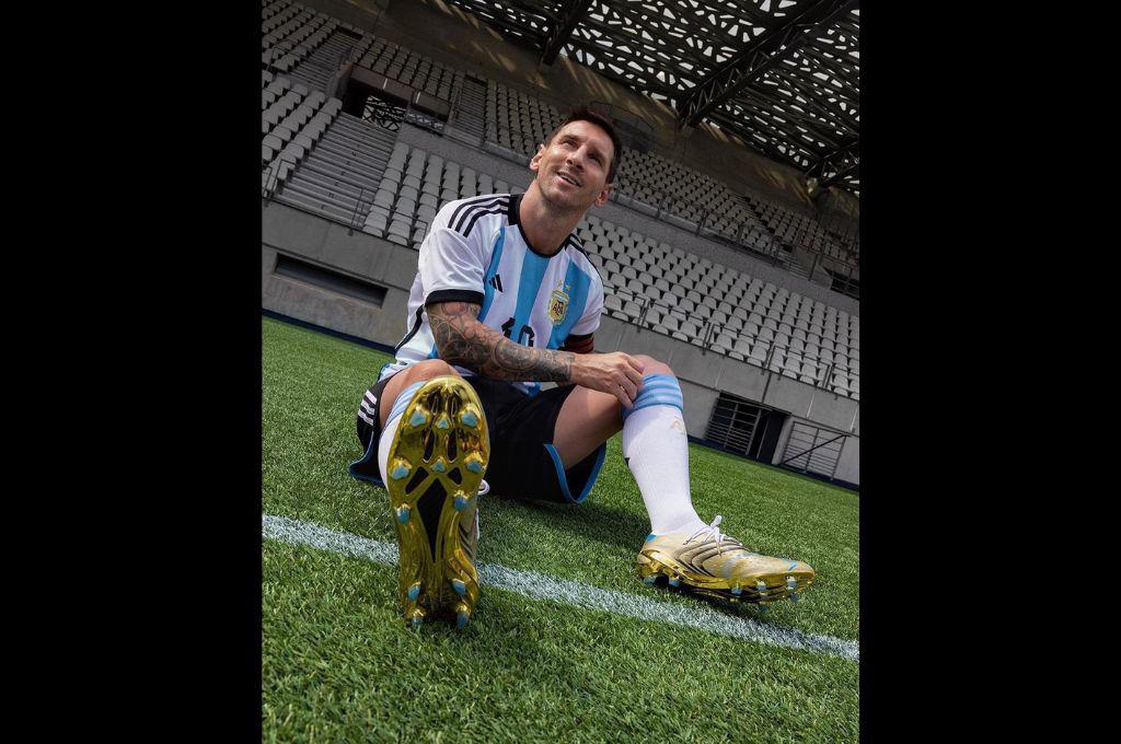 ¡Una belleza! Los botines que Leo Messi y Cristiano Ronaldo usarán en el Mundial de Qatar ¿Qué precio tienen?