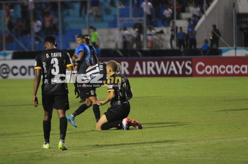 Fotos: La celebración de los panameños tras conseguir el empate en el Nacional y las caras largas en Olimpia