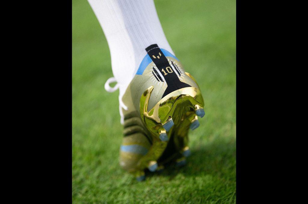 ¡Una belleza! Los botines que Leo Messi y Cristiano Ronaldo usarán en el Mundial de Qatar ¿Qué precio tienen?