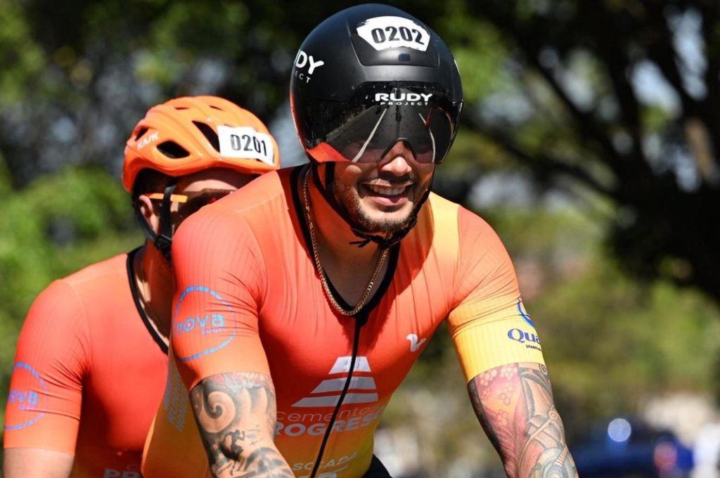 Se ganó el respeto del mundo: hondureño hace historia en el Ironman 70.3 tras competir junto a un atleta no vidente
