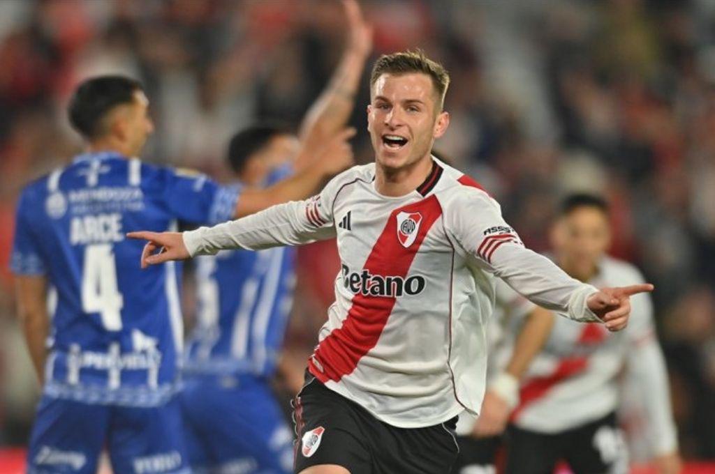 Nació en Honduras: ¿Por qué le apodan 'El Pistolero' a Agustín Auzmendi, delantero que le anotó doblete a River Plate?