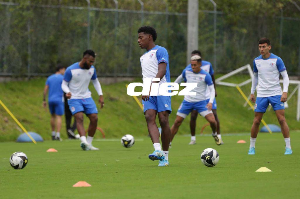 Así fue el primer entrenamiento de Eduardo Espinel con el Olimpia: Alberth Elis presente y varias ausencias