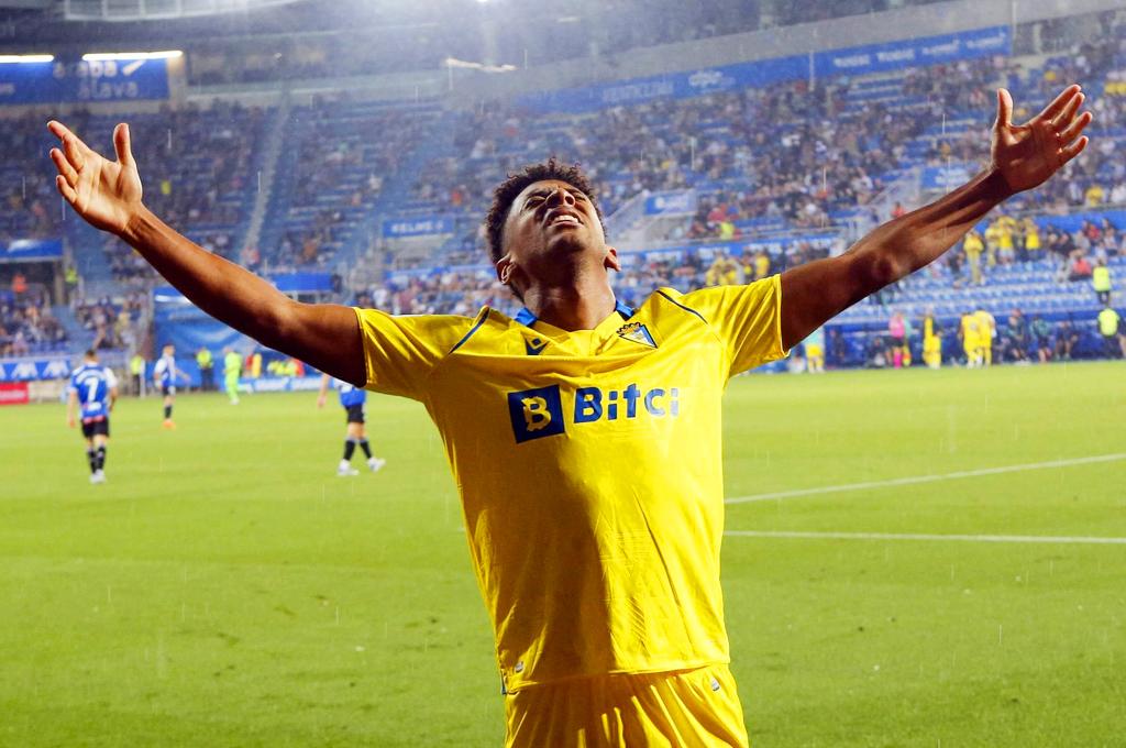 Choco Lozano, la figura del Cádiz: “Gracias a Dios tuve la posibilidad de marcar ese gol que significa la salvación”