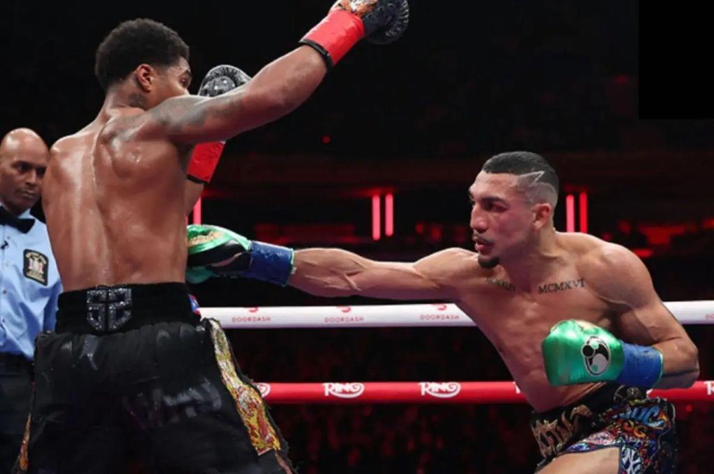 La decisión que tomó la madre de Teófimo López, el insulto del padre y el boxeador que se burló del catracho tras perder ante Shakur