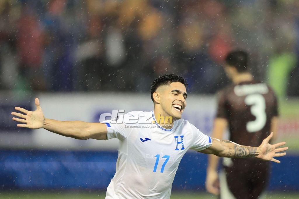 Bronca entre jugadores, el festejo de Honduras tras vencer a México y el feo gesto de Javier Aguirre, quien sufrió un corte en la cabeza