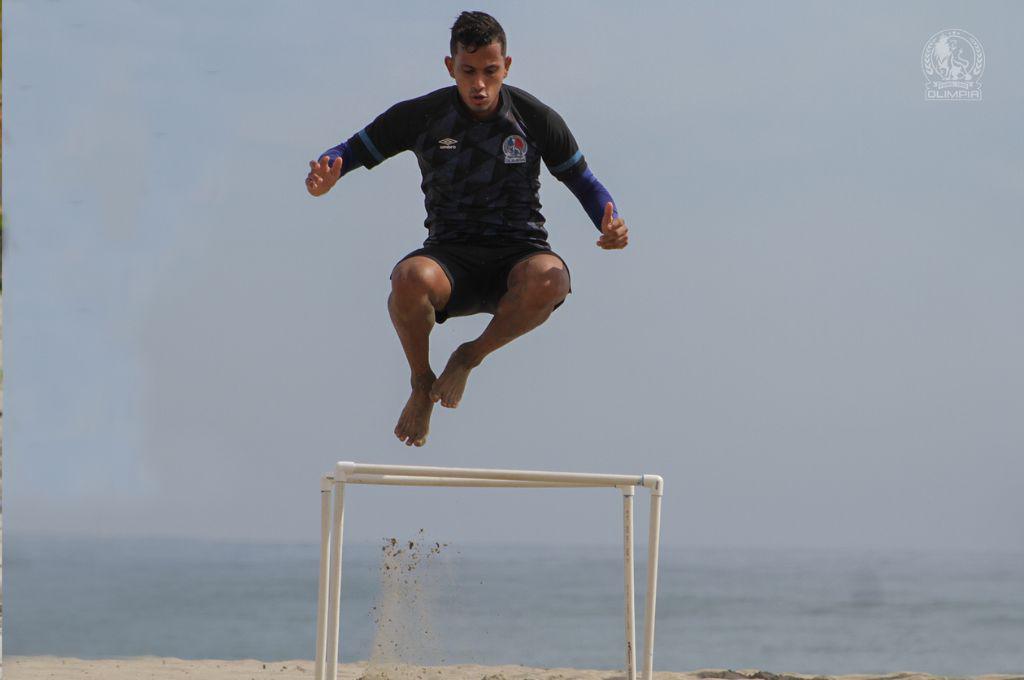 Así son los trabajos de pretemporada del Olimpia; Troglio enfocado al 100% pese a que aún no firma contrato