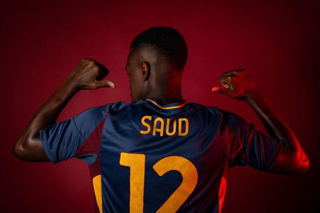 Xabi Alonso lo corrió del Real Madrid sin debutar, Barcelona cierra fichaje hasta el 2030 y Chelsea saca la chequera