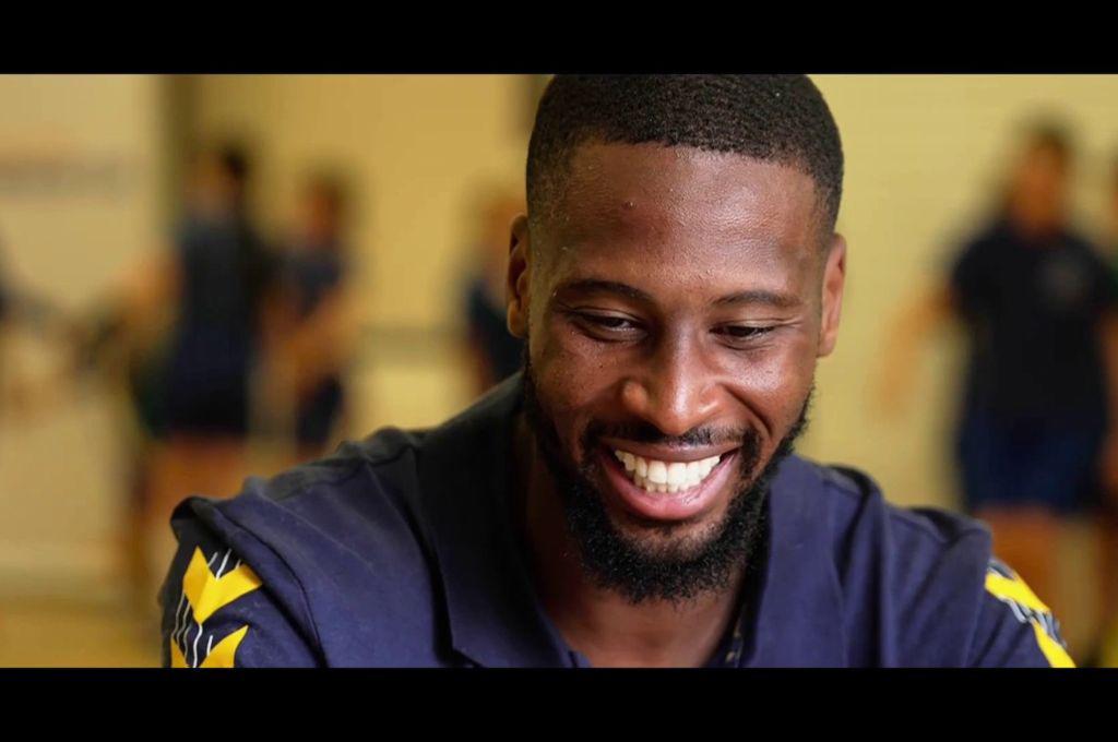 De trabajar en KFC a ser comprado por 25 millones para jugar en la Premier y revela su sueño con Cristiano Ronaldo