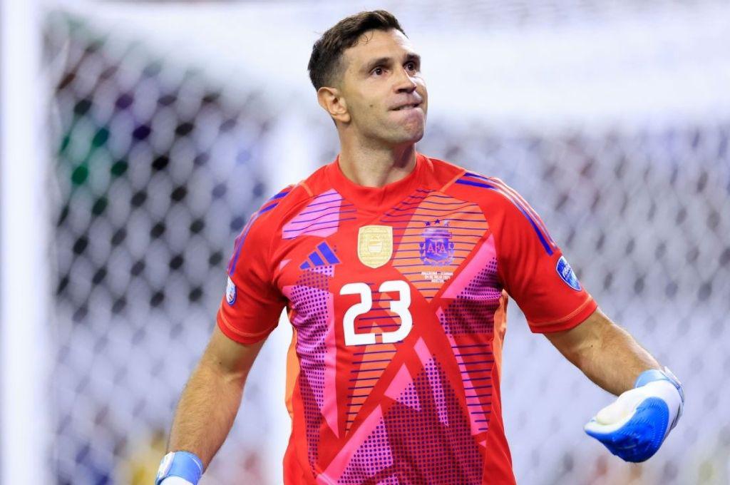 Balón de Oro 2025: El error que dio como ganador del Trofeo Lev Yashin a Dibu Martínez por encima de Donnarumma