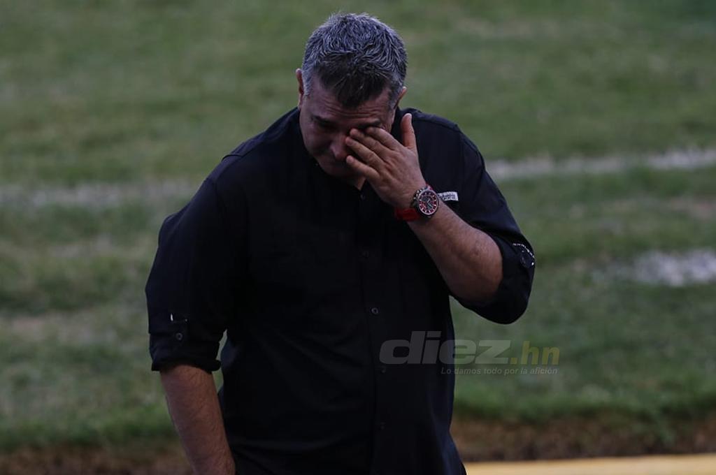 El gesto de los jugadores de Motagua con Diego Vázquez tras decirle adiós al club: ‘‘Gracias por ser como un padre’’