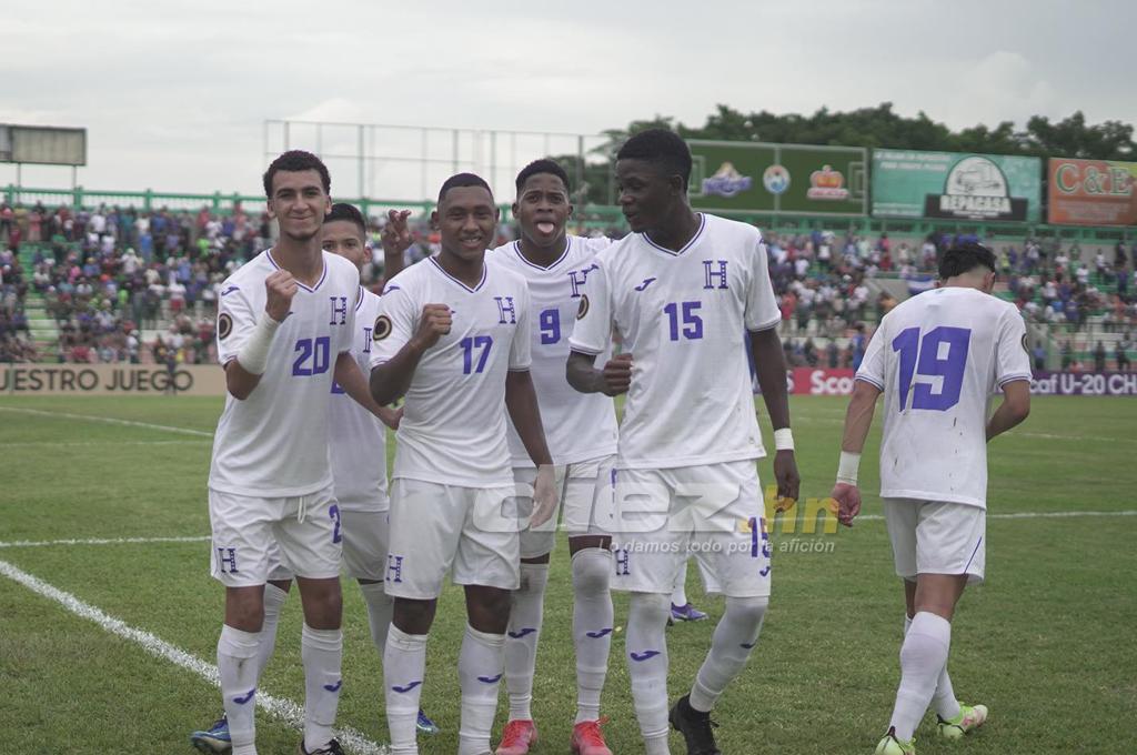 Fotos: así festejó Honduras tras eliminar a Curazao, la facha de Luis Alvarado, el crack en el Yankel y las preciosas chicas