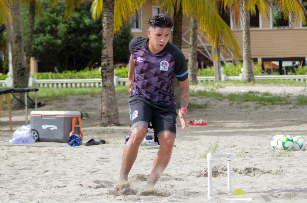 Así son los trabajos de pretemporada del Olimpia; Troglio enfocado al 100% pese a que aún no firma contrato