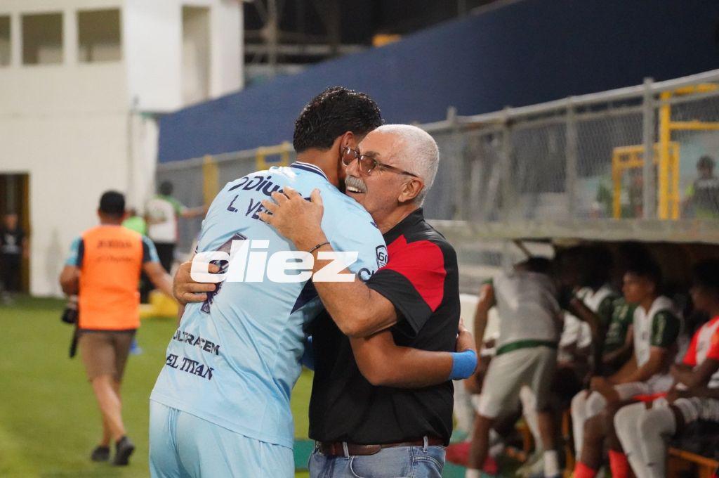 El provocador gesto de jugador de Motagua, niño sorprende a Anangonó y el abrazo de Diego Vázquez con su hijo tras el gol