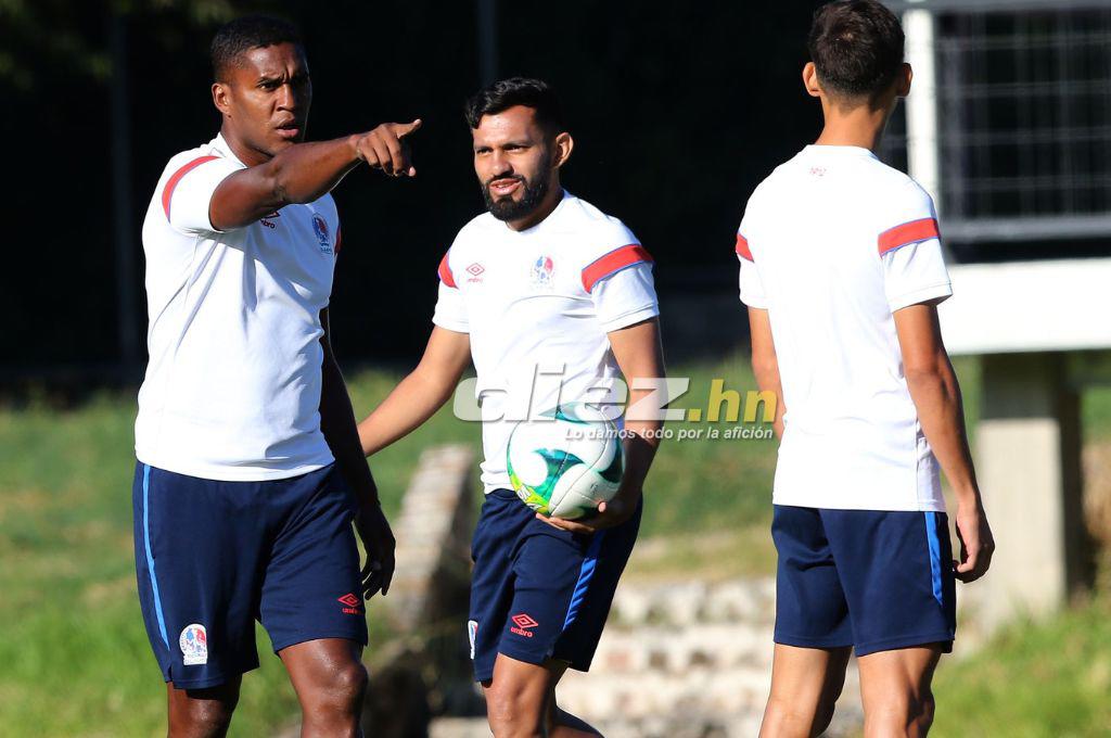 Así fue el penúltimo entrenamiento del Olimpia de cara a la final: Risas, visita especial y regalando firmas