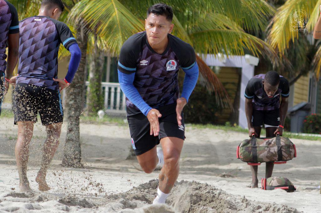 Así son los trabajos de pretemporada del Olimpia; Troglio enfocado al 100% pese a que aún no firma contrato