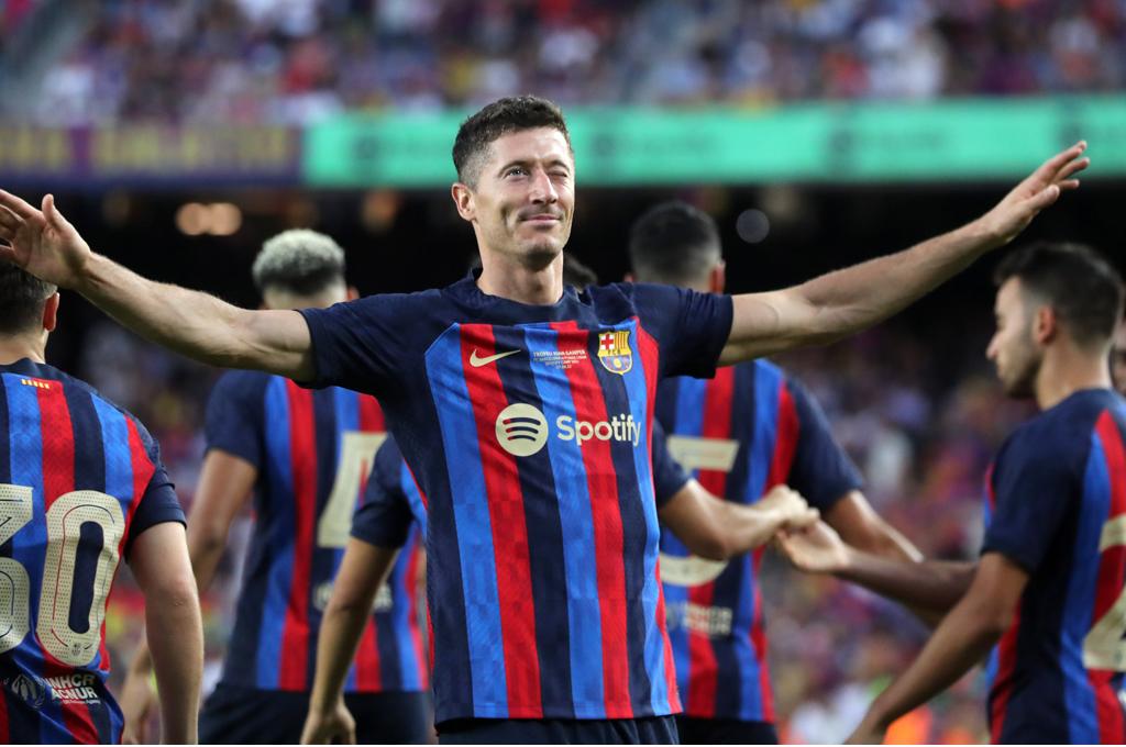 Barcelona le receta contundente paliza a Pumas con show incluido de Lewandowski y se queda con el Gamper en el Camp Nou