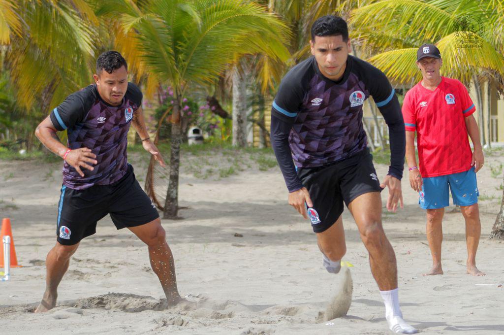 Así son los trabajos de pretemporada del Olimpia; Troglio enfocado al 100% pese a que aún no firma contrato
