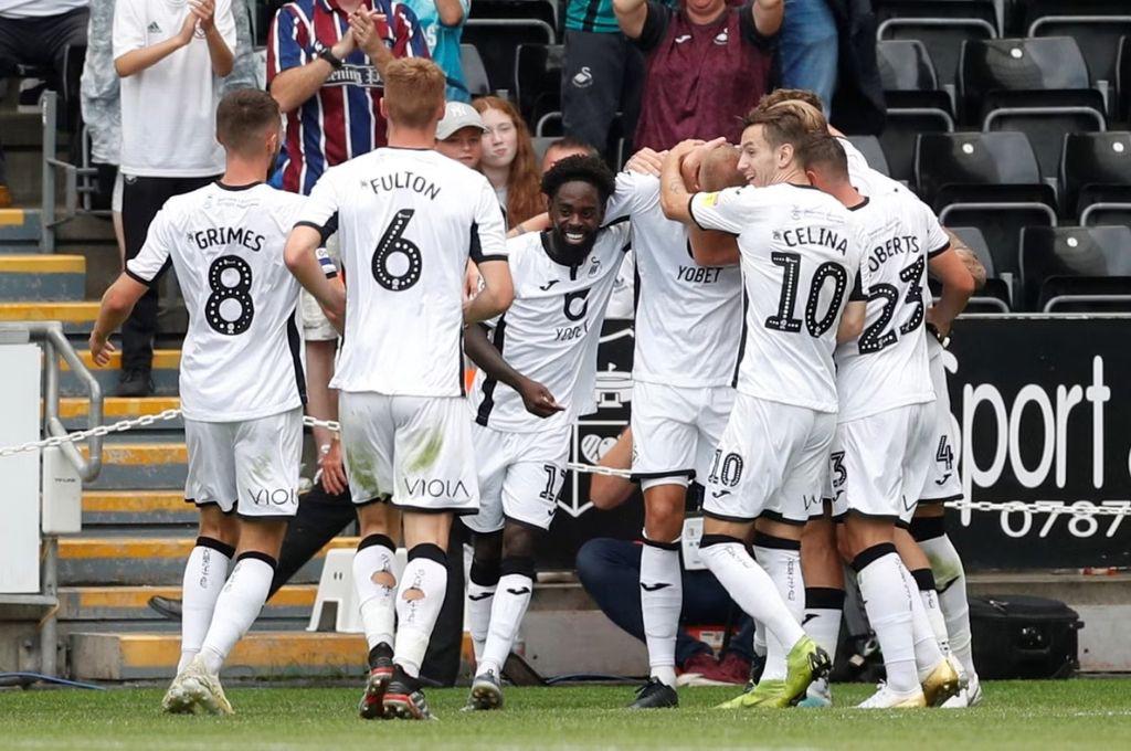 Renunció seguir dirigiendo en Inglaterra y ahora trabaja en un aeropuerto: la razón por la que tomó está decisión: Es un cambio radical