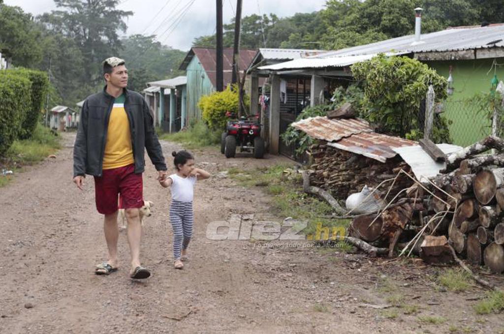 Francisco Martínez no pierde su humildad luego de ser fichado por uno de los equipos grandes de Honduras. (Foto Neptalí Romero)